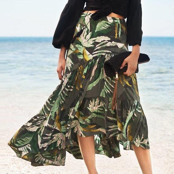 WITCHERY Tropical Island Green Tiered Midi Skirt - Picture 3 of 8